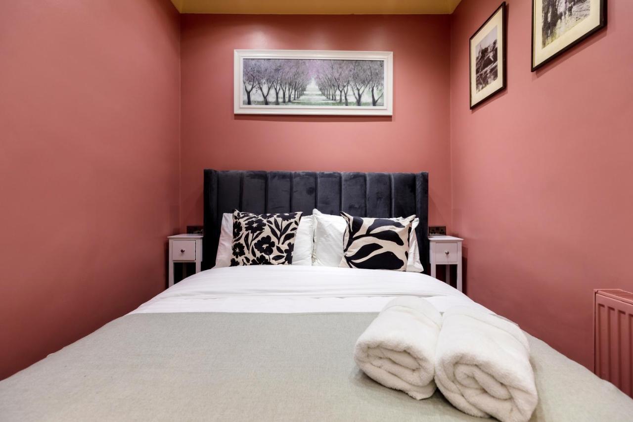 Central Stylish 2-Bed Apartment In Лондон Экстерьер фото