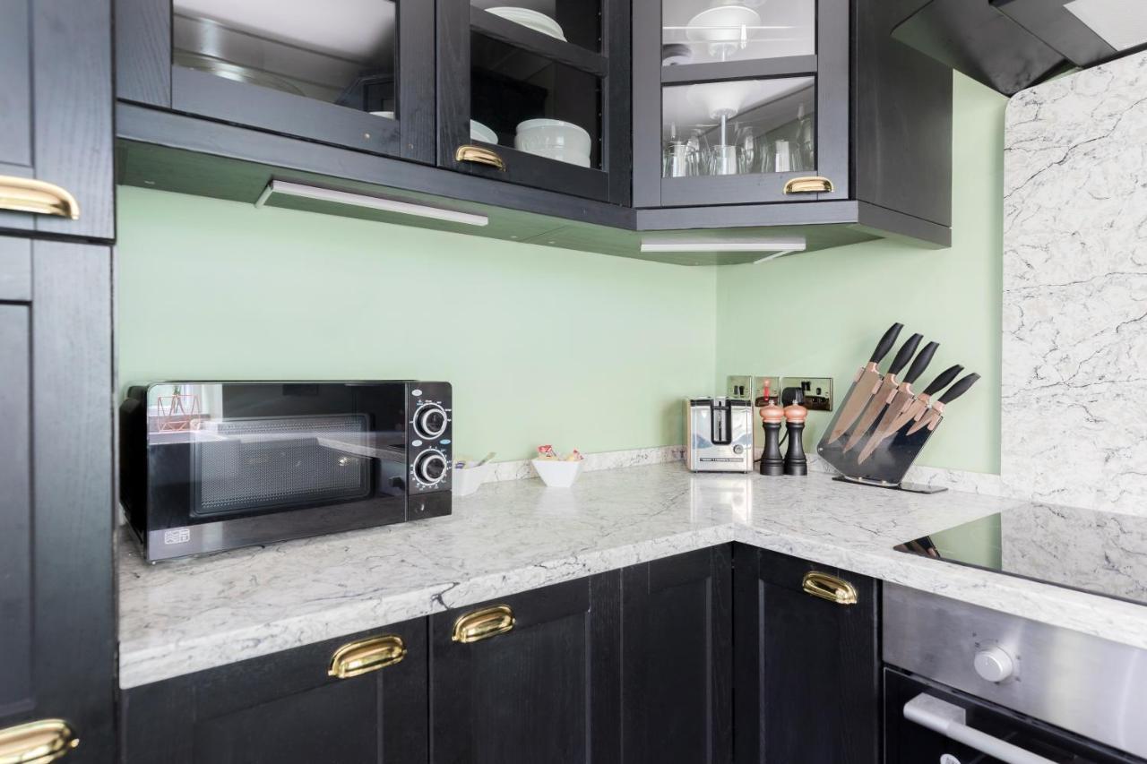 Central Stylish 2-Bed Apartment In Лондон Экстерьер фото