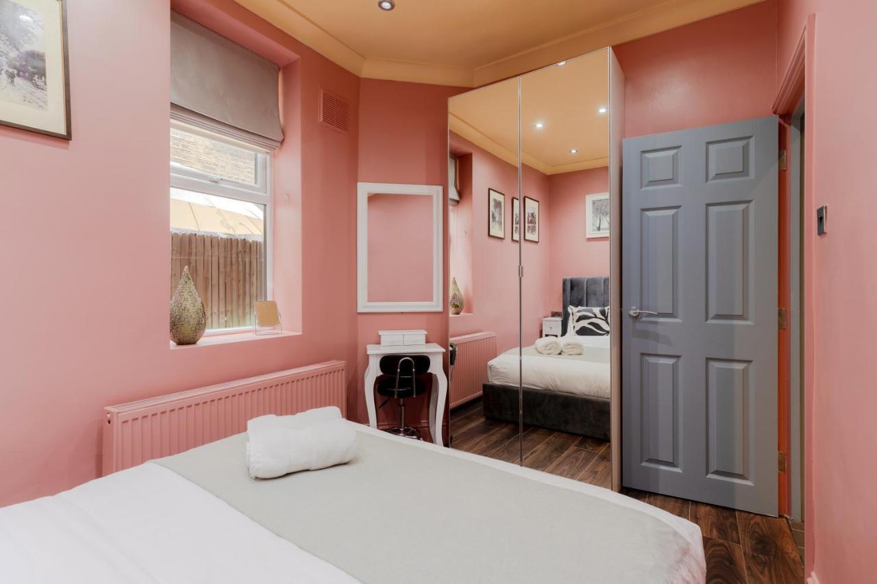 Central Stylish 2-Bed Apartment In Лондон Экстерьер фото